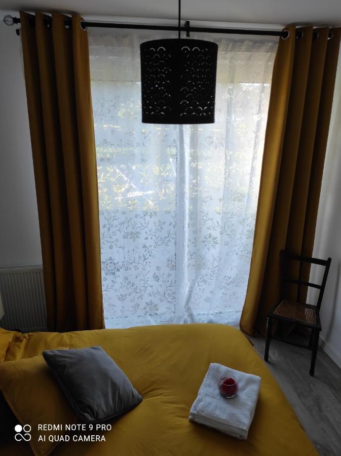 Appartamento Chez Driss Crévin Esterno foto